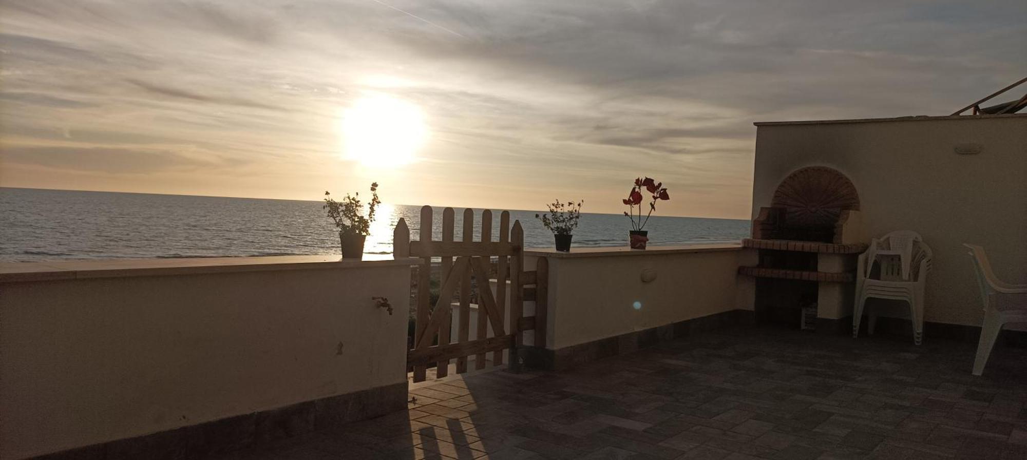 The Suite On The Beach Torvaianica Luaran gambar