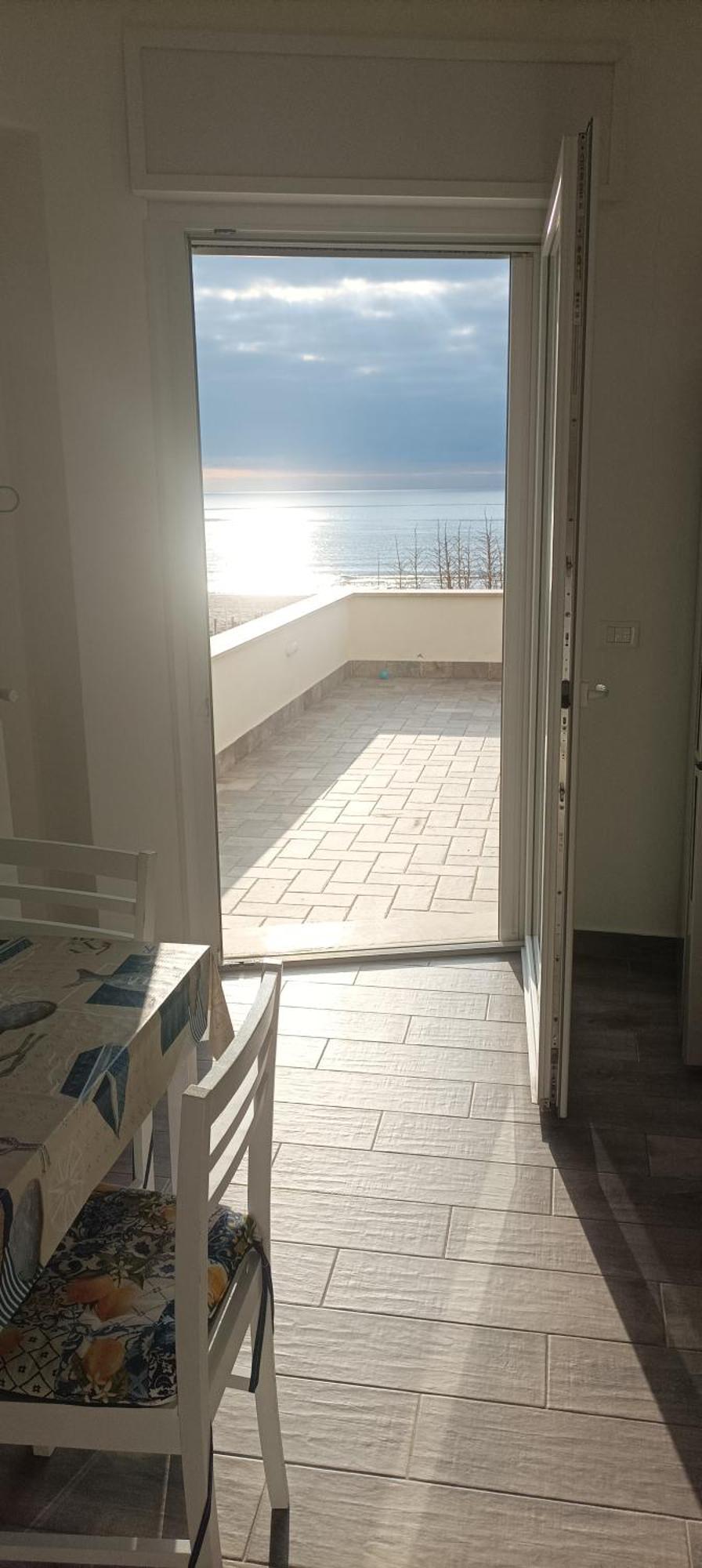 The Suite On The Beach Torvaianica Luaran gambar