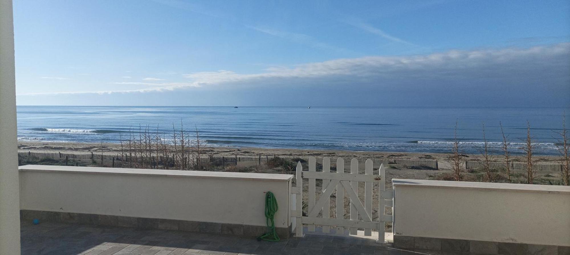 The Suite On The Beach Torvaianica Luaran gambar