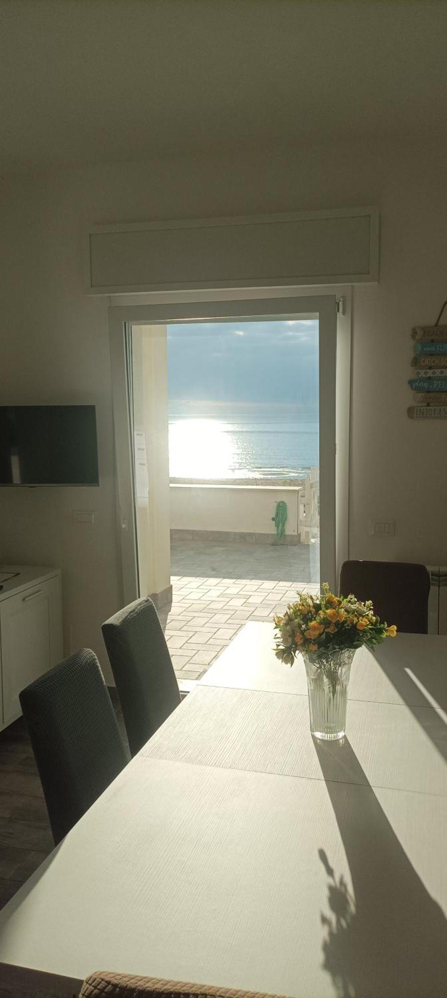 The Suite On The Beach Torvaianica Luaran gambar